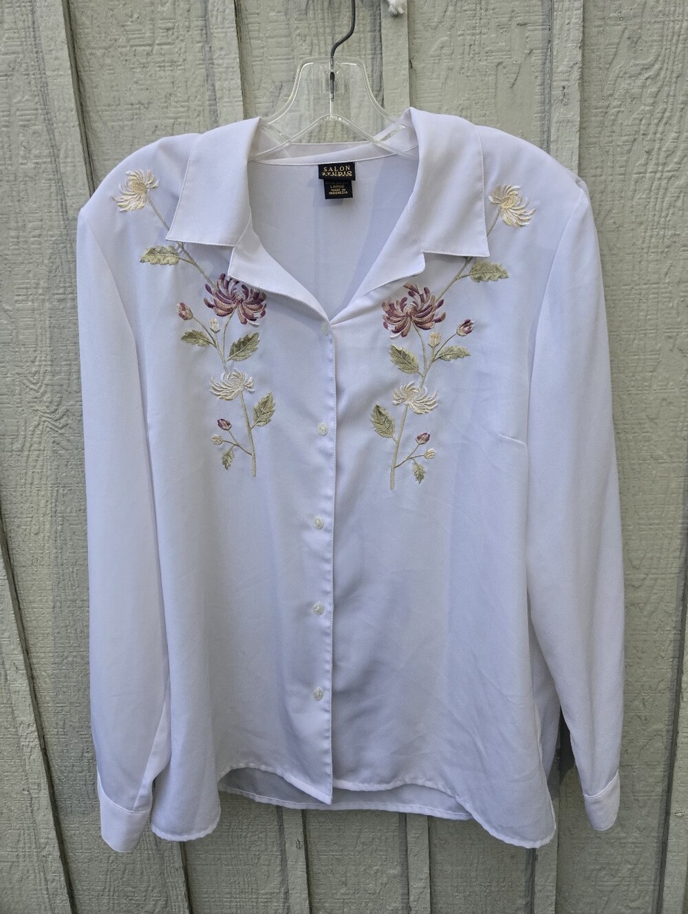 Salon Studio by Haband White Button-Down Shirt with Floral Embroidery - Large